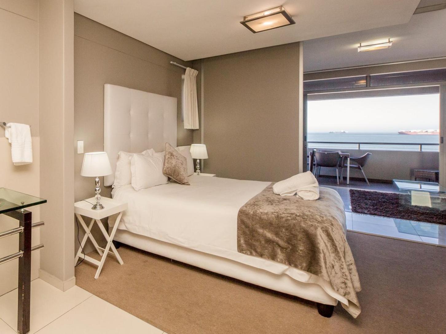 Infinity Self Catering Apartments ブロウベルフストランド エクステリア 写真