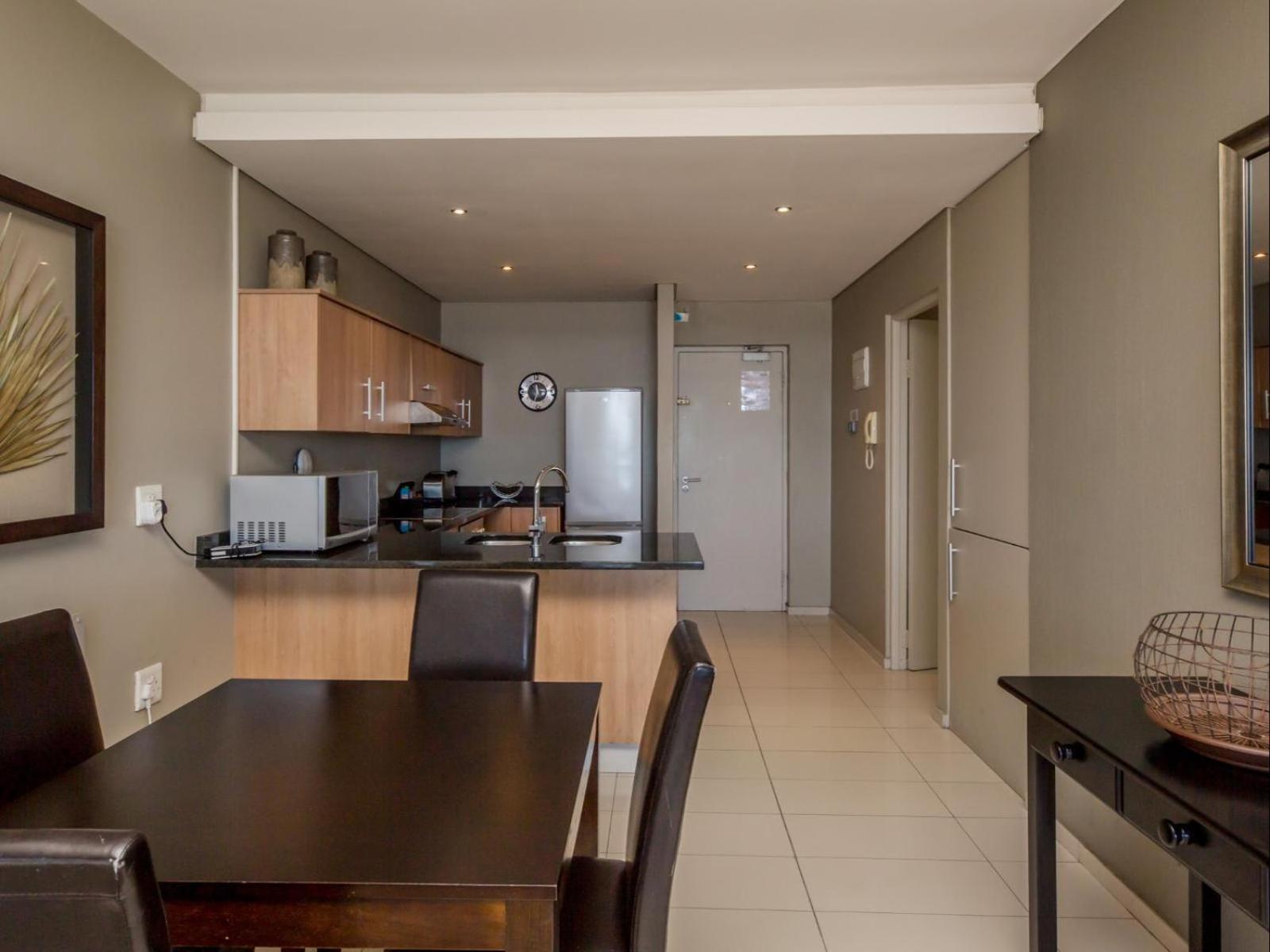 Infinity Self Catering Apartments ブロウベルフストランド エクステリア 写真