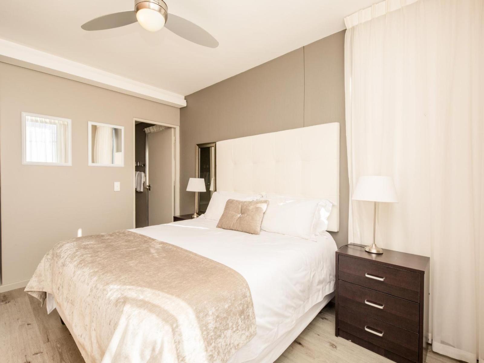 Infinity Self Catering Apartments ブロウベルフストランド 部屋 写真