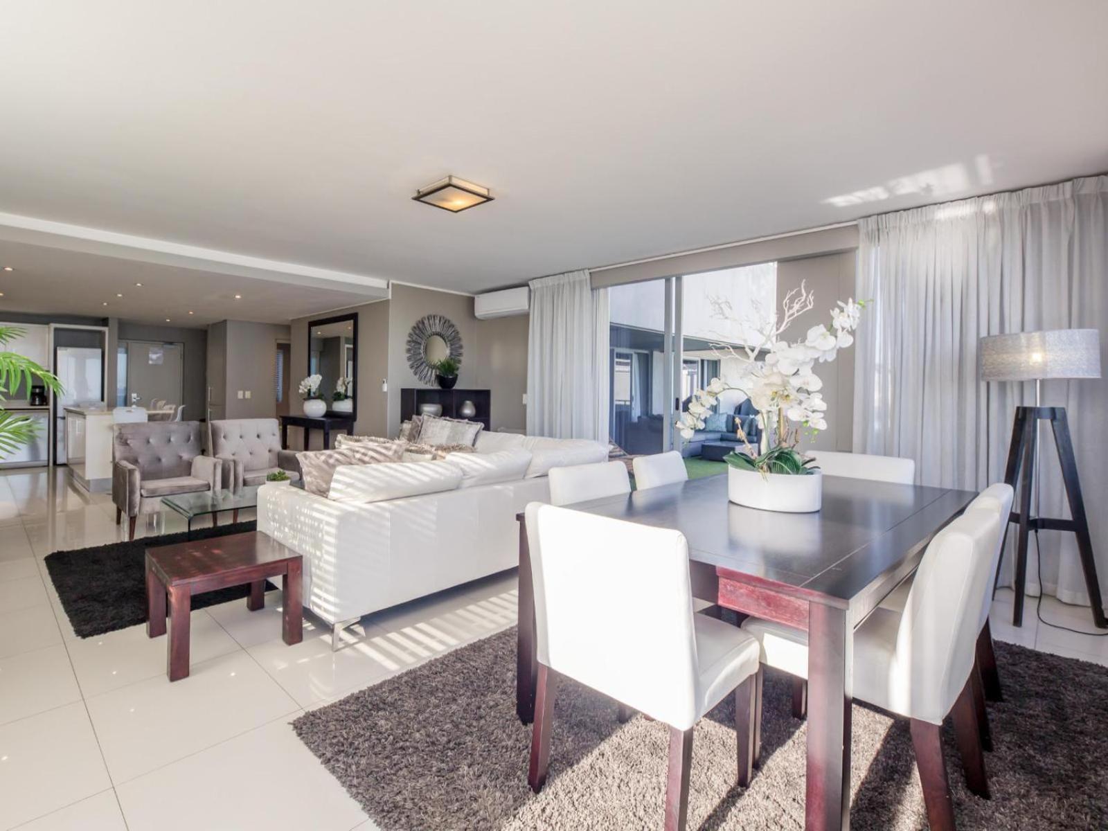 Infinity Self Catering Apartments ブロウベルフストランド 部屋 写真